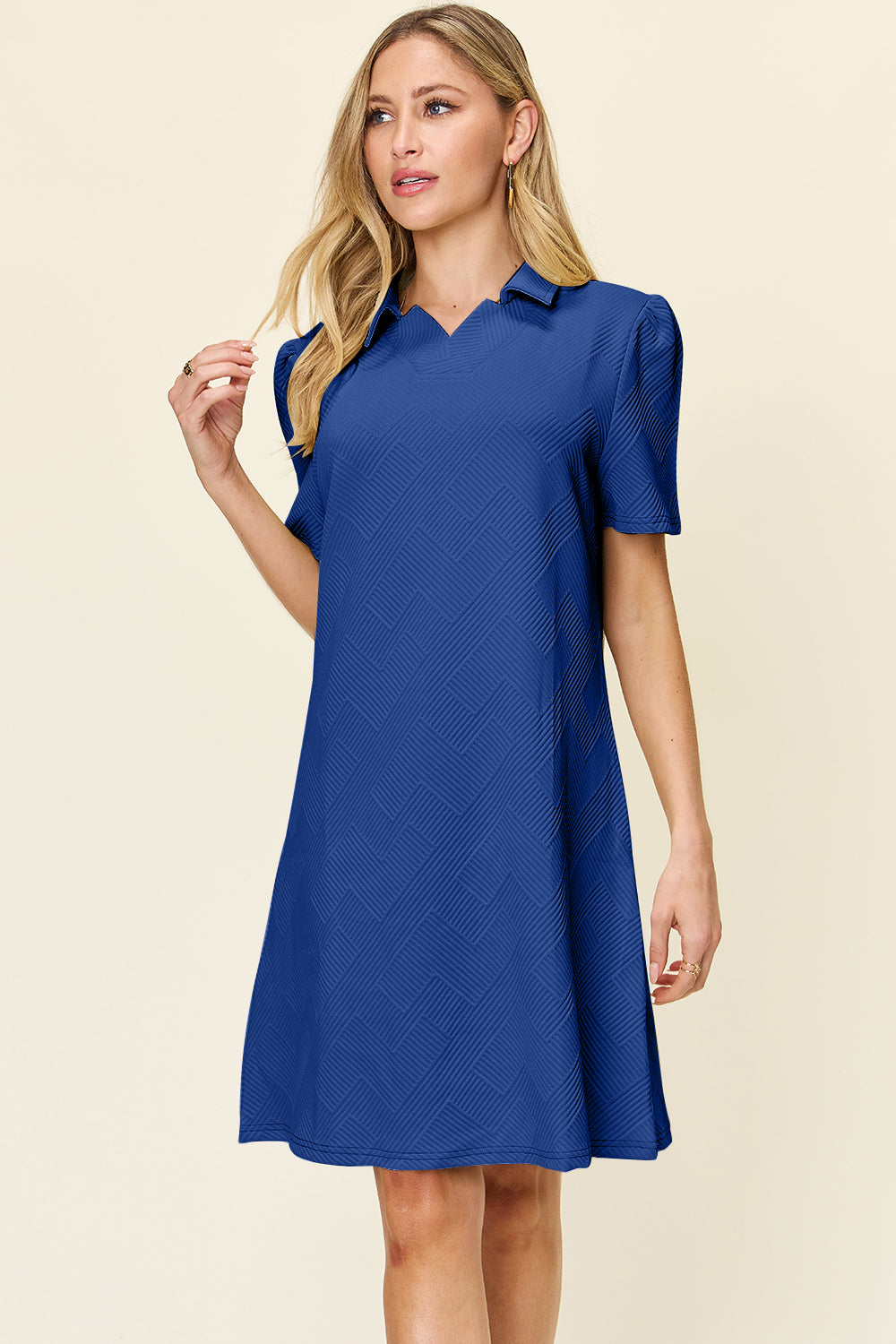 Texture Collared Neck Short Sleeve Dress