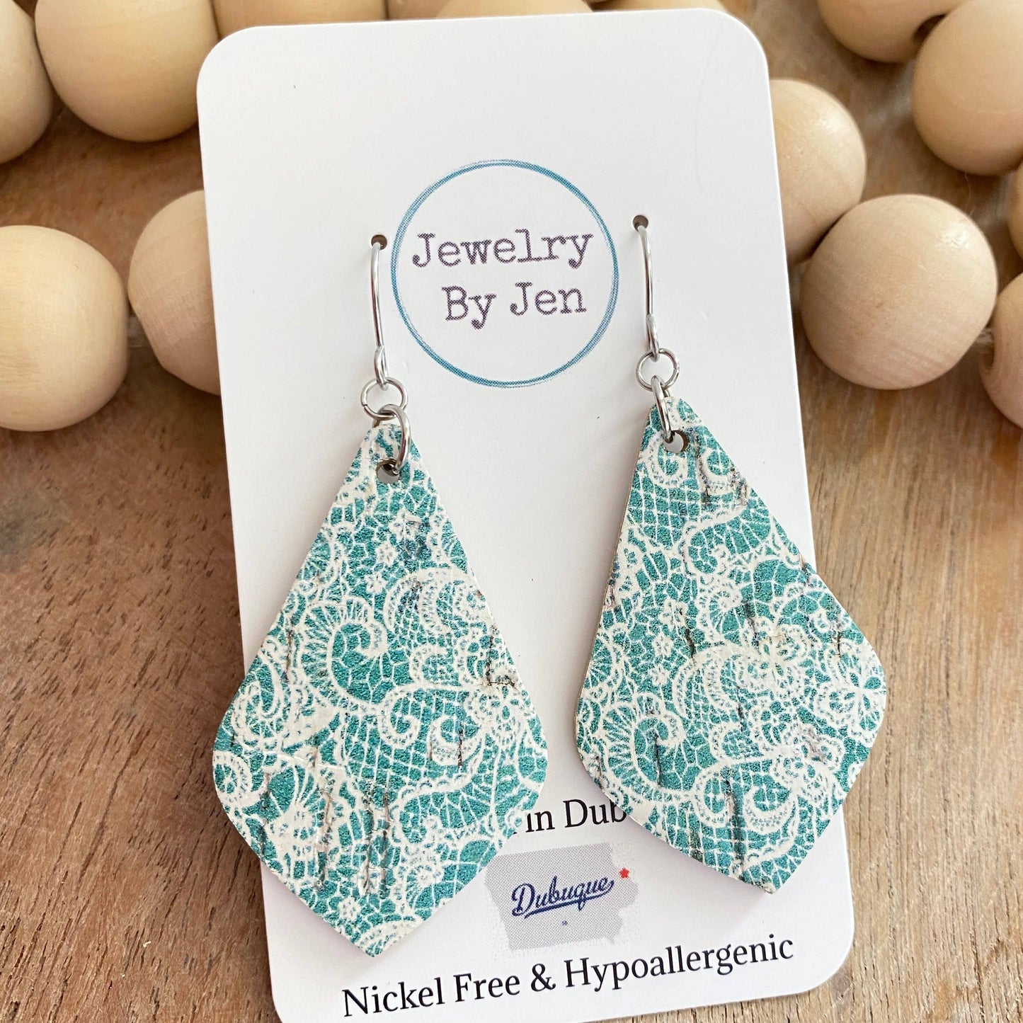 Elegant Teardrop: Aqua & White Lace Cork