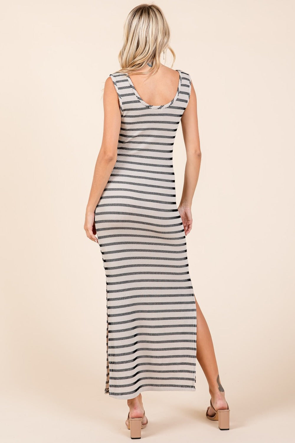 triped Scoop Neck Sleeveless Maxi Dress