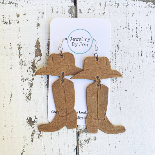 Cowgirl Hat & Boots: Tan